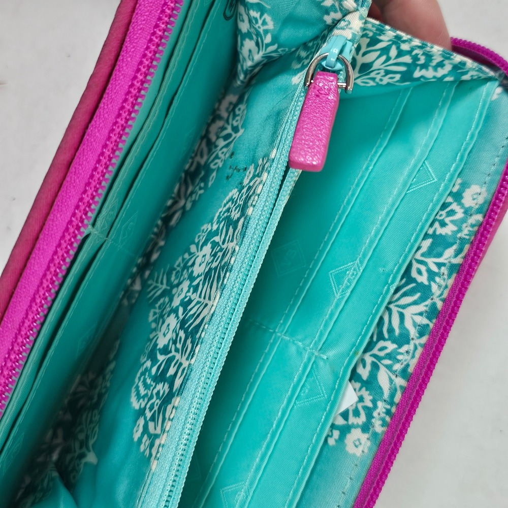 Vera Bradley RFID Bifold Wallet‎ Rosy Outlook Quilted Patchwork 28469-12199 - Picture 4 of 7